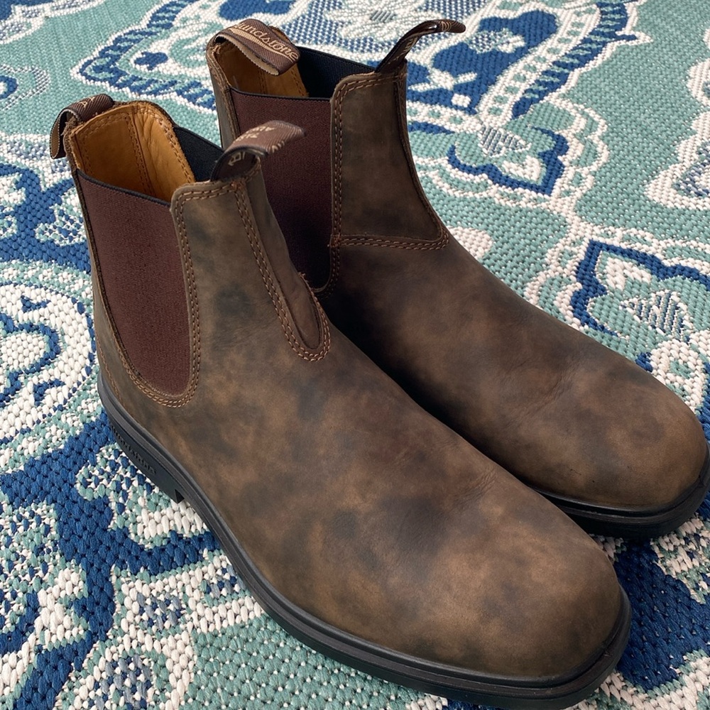 Blundstone Square Toe Boots
